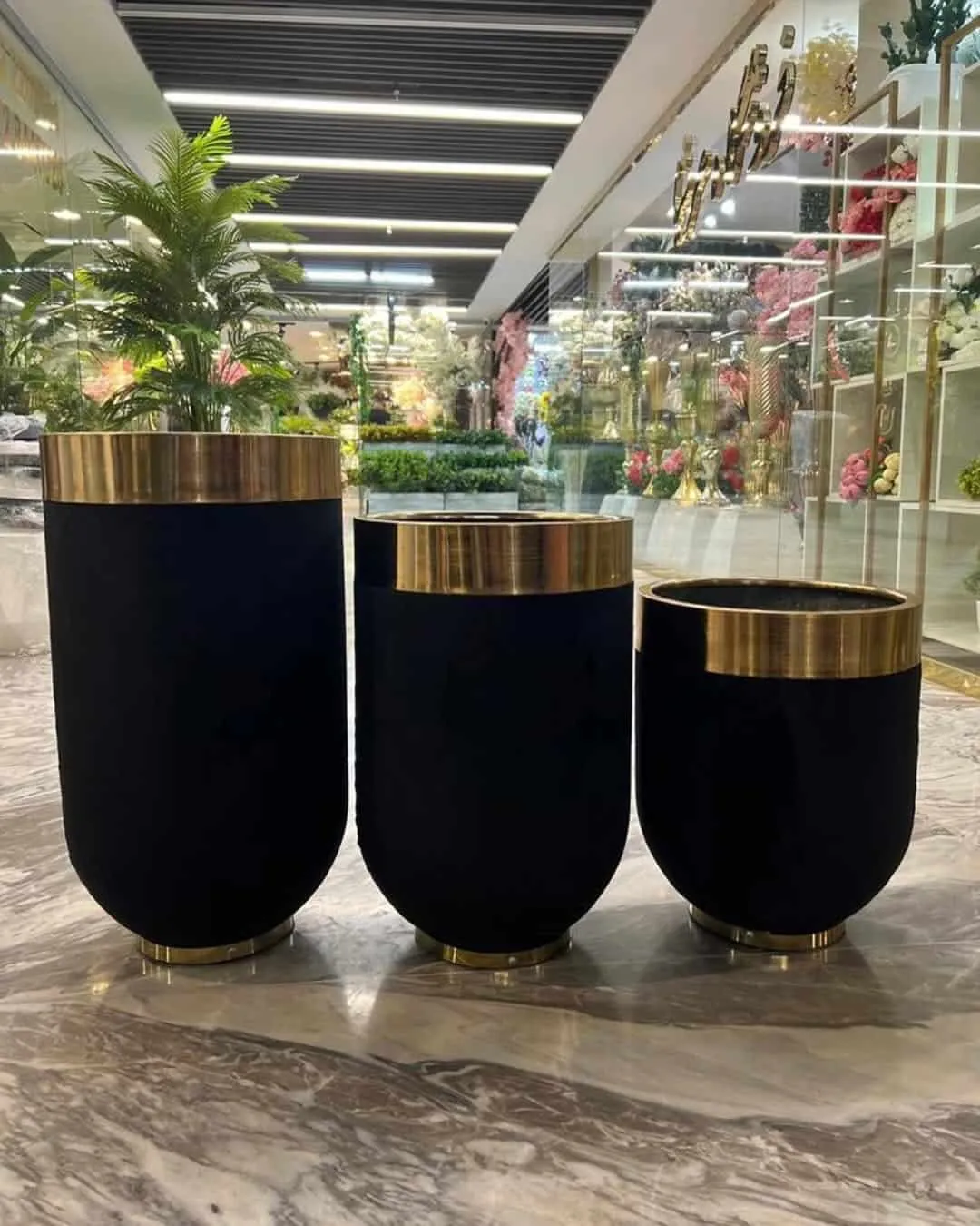 گلدان فایبرگلاس طرح مخمل مشکی │3 سایز